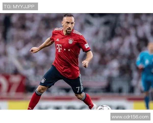 全球足球巨星盘点：那些在国际舞台上闪耀的传奇人物